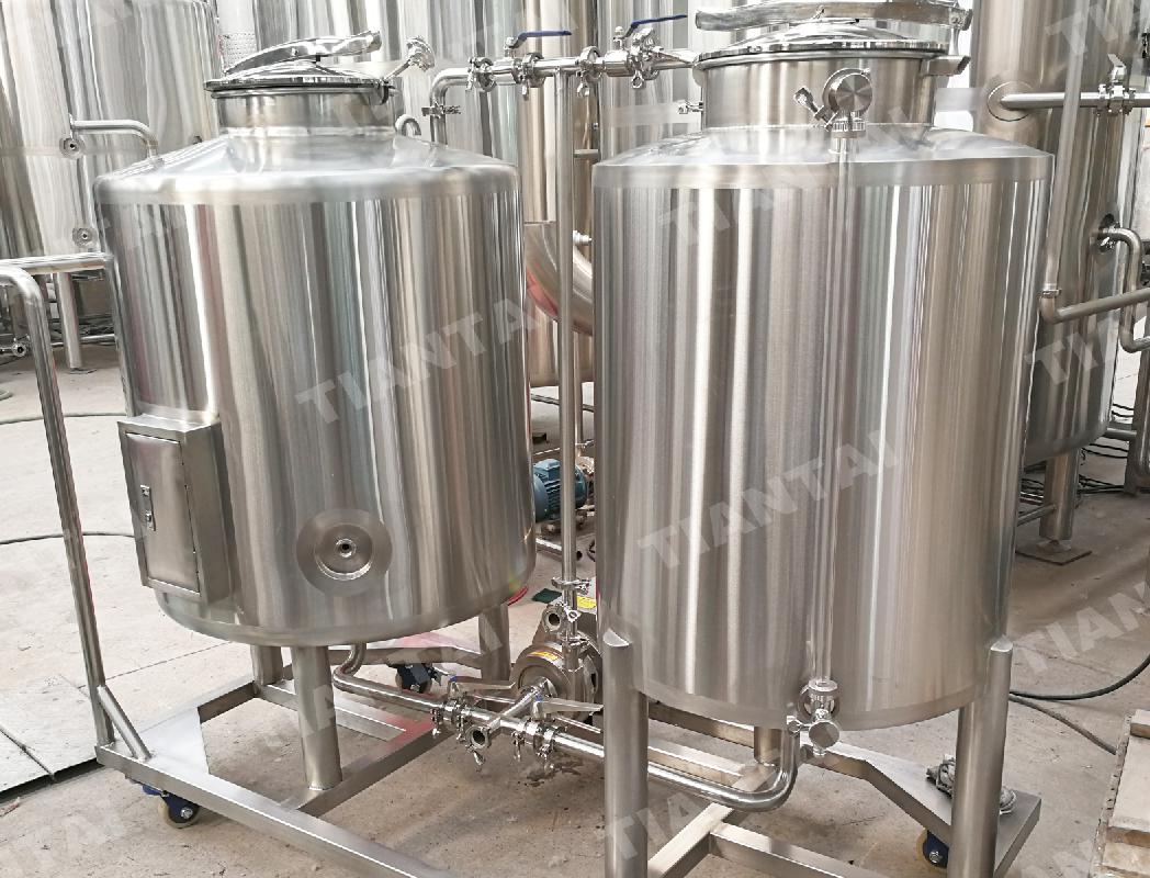 <b>How to clean the fermenters in a microbrewery</b>